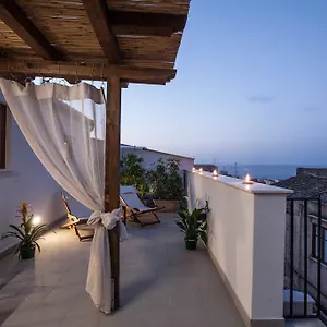 Le Perle Del Golfo , Castellammare del Golfo Italy