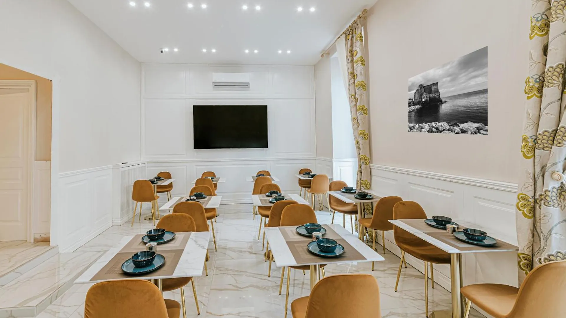 Gentile Suite & Spa Vomero Napoli 0*,  Italia