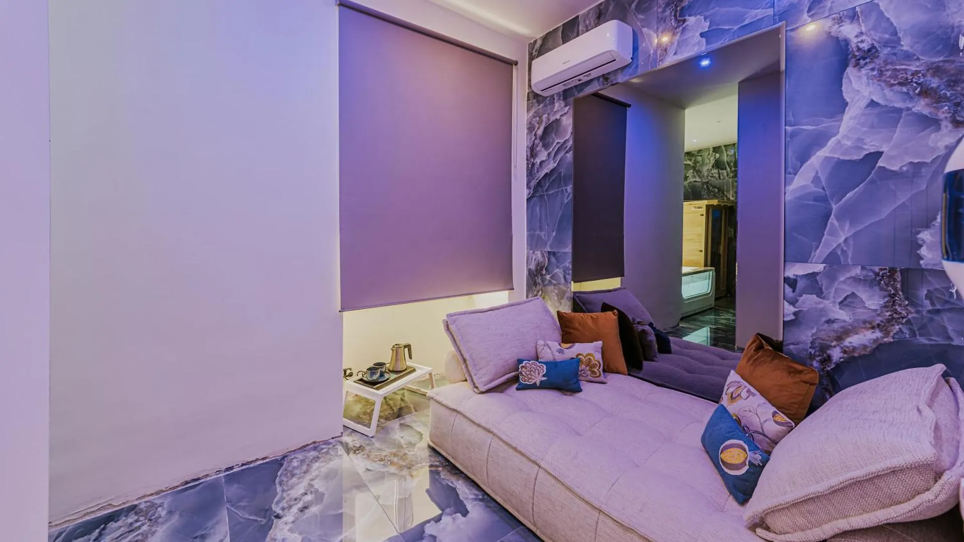 Gentile Suite & Spa Vomero Naples 0*,