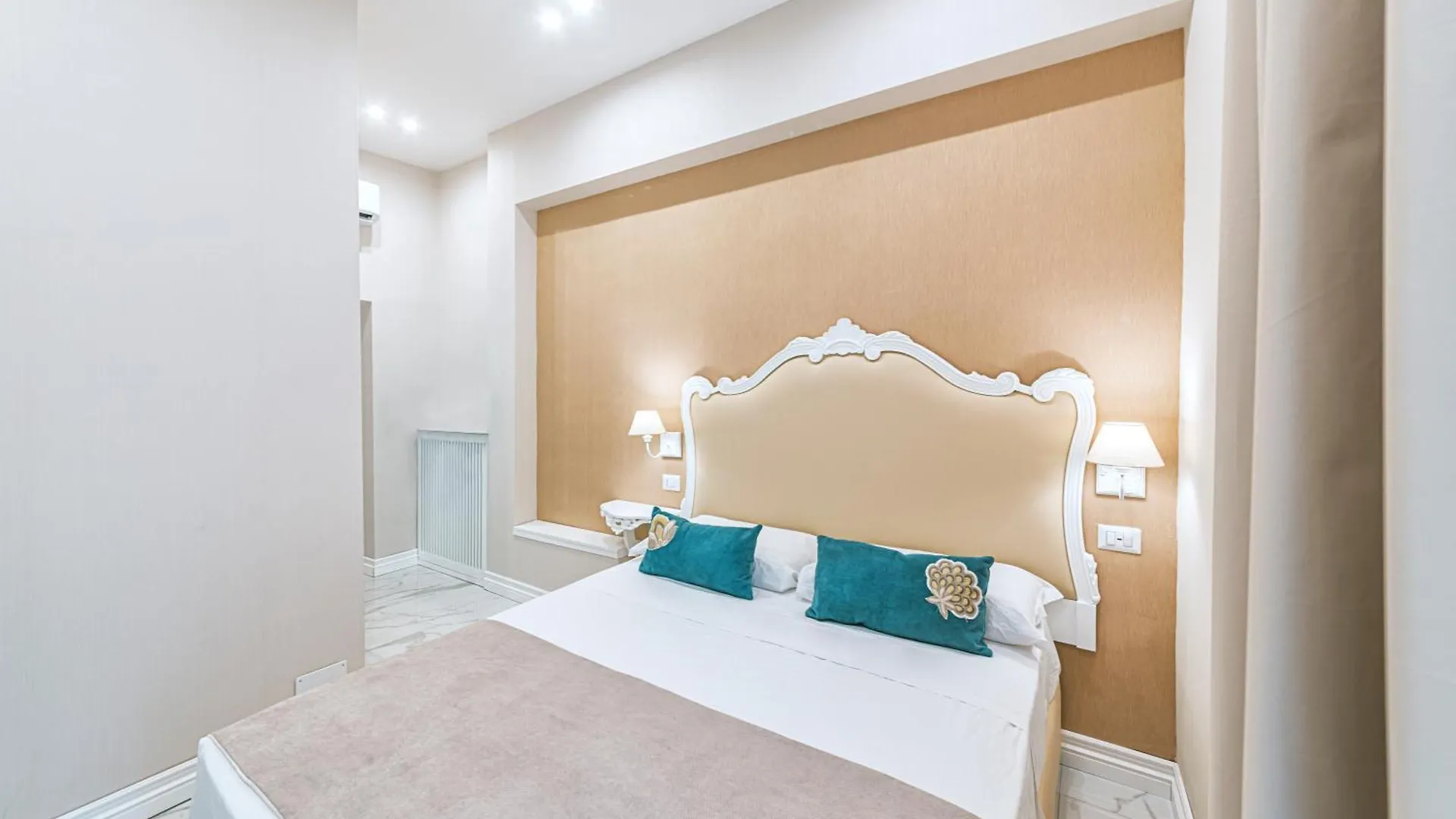 Gentile Suite & Spa Vomero Naples 0*,  Italy